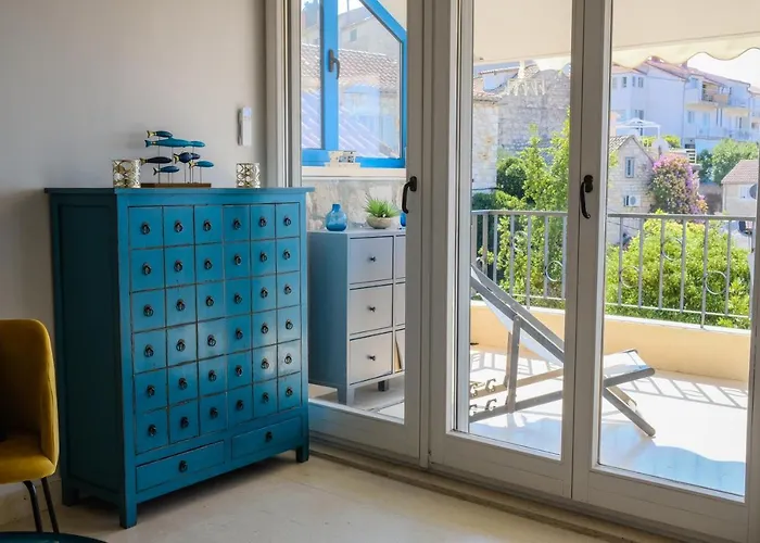 Penthouse In Old Dalmatian House - Flybridge